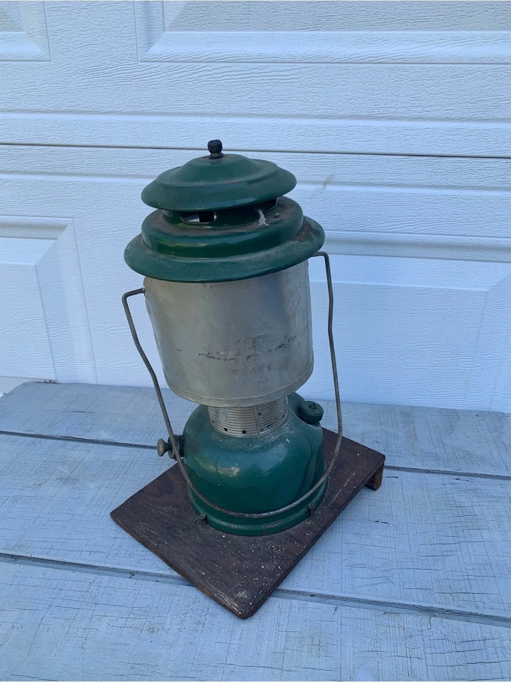 Vintage Coleman 220F Lantern Pyrex Globe Double Mantle Camping Lantern USA